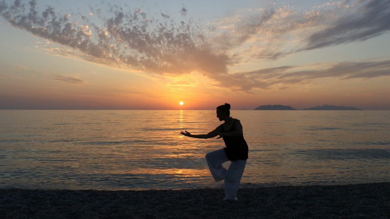praticare tai chi al tramonto Donella Bucca